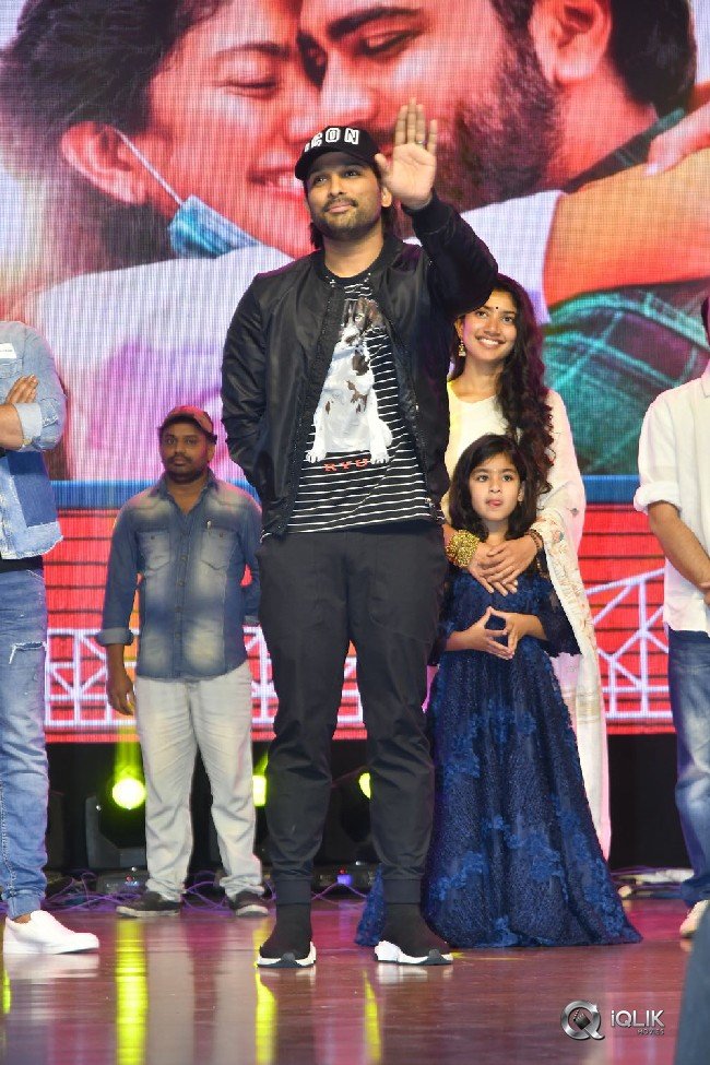 Padi-Padi-Leche-Manasu-Movie-Pre-Release-Event